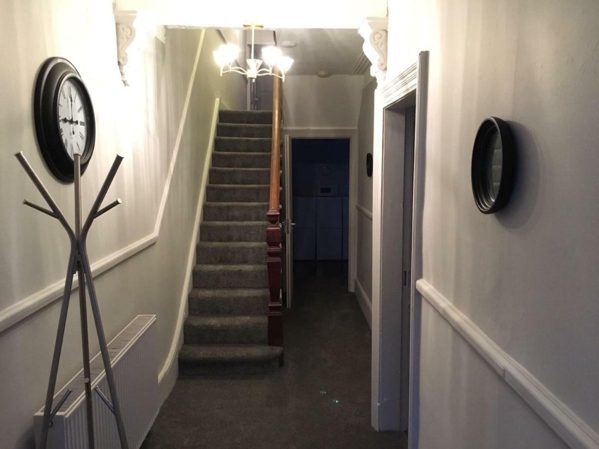 @33 Fab Townhouse Villa Holyhead Exterior photo